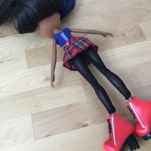 Bratz Doll - Picture 5 of 11